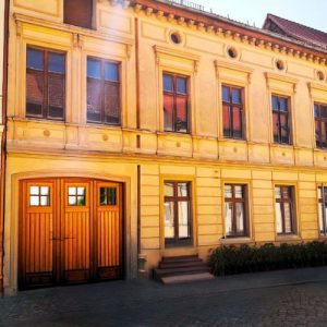 Holora-Hideaways-500x500(2)